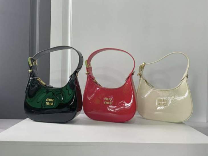 Picture of Miu Miu Handbags _SKUfw184962651fw